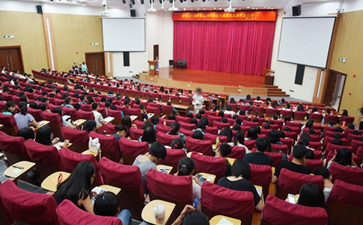 靚爆鏡的廣科院松山湖新校區(qū)多功能報告廳！報告廳舞臺機械及舞臺吊桿等建設項目由通用舞臺承建