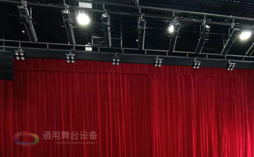 源頭廠家直供！泰州通用舞臺機(jī)械設(shè)備打造安全專業(yè)舞臺設(shè)備供應(yīng)鏈